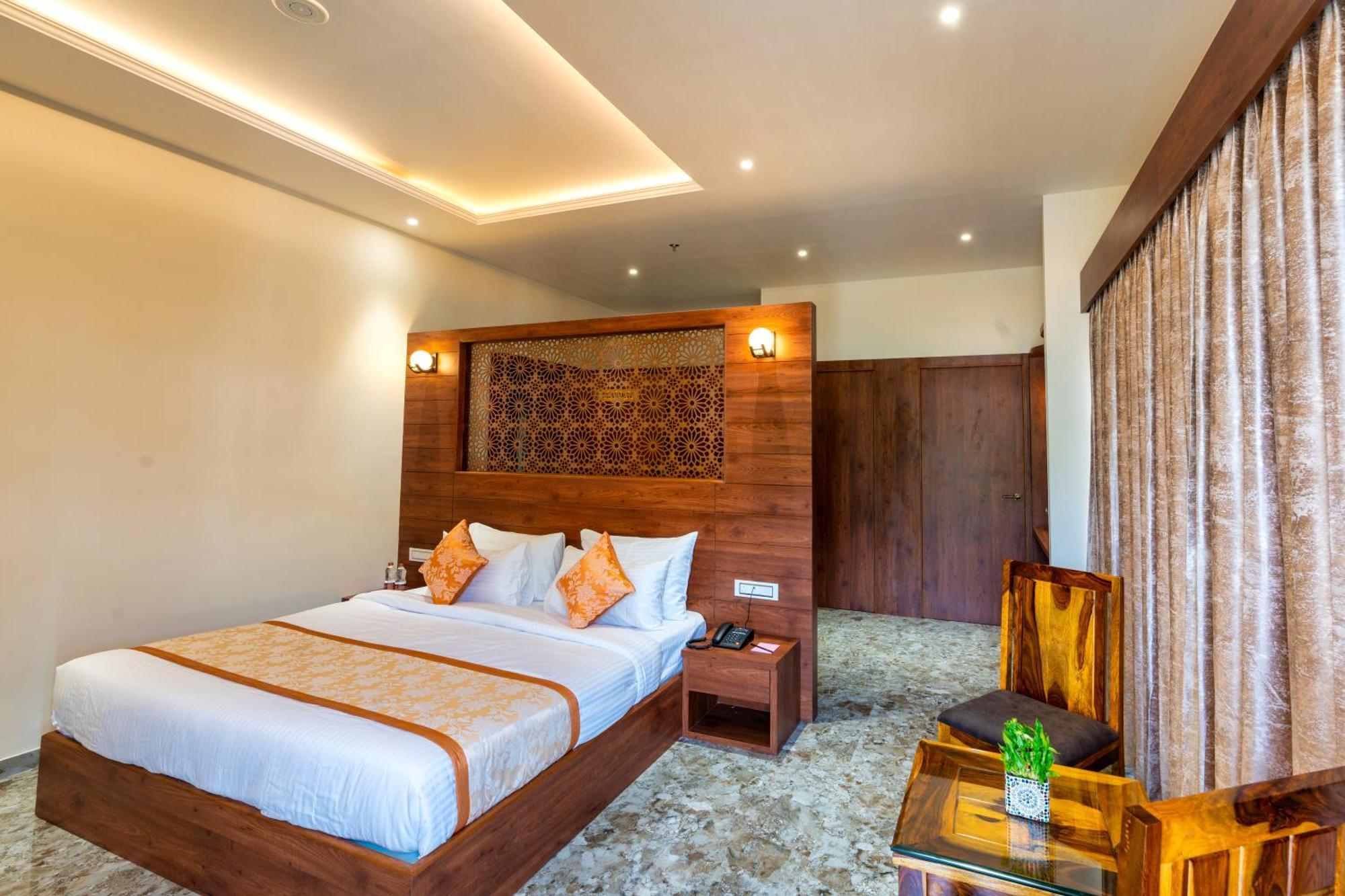 The Grand Fateh Hotel อุเดเปอร์ ภายนอก รูปภาพ